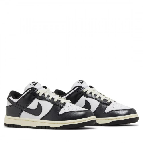 Nike Dunk Low Vintage Panda