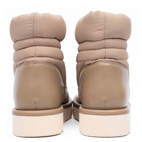 Ugg Classic Mini Blow Sand