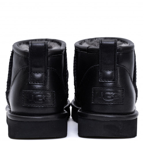 Женские Ugg Classic Ultra Mini из черной кожи