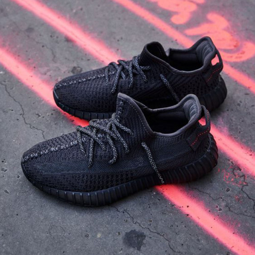 adidas Yeezy Boost 350 V2 Black (non-reflective)