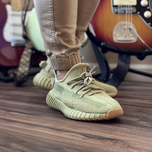 adidas Yeezy Boost 350 V2 Sulfur