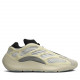 YEEZY 700