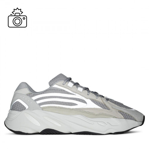 adidas Yeezy Boost 700 V2 Cream